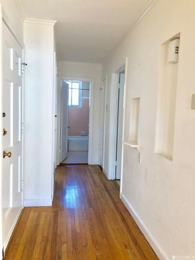 Building Photo - 1825 9th Ave