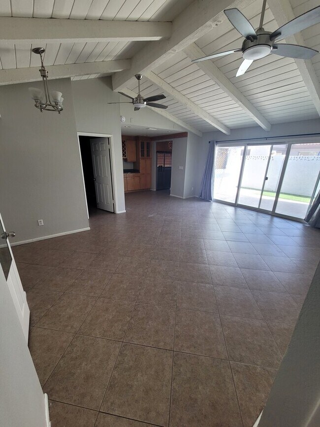 Building Photo - Great 3/2 patio home for rent in Scottsdale Park Villas/McCormick Ranch.