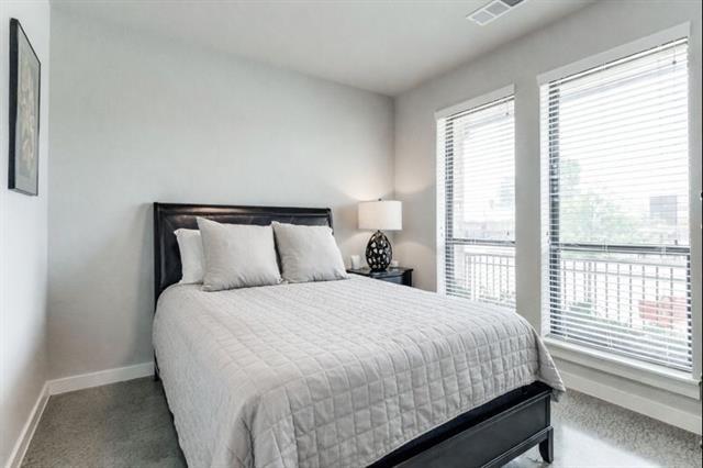 Building Photo - 2220 Rook Dr