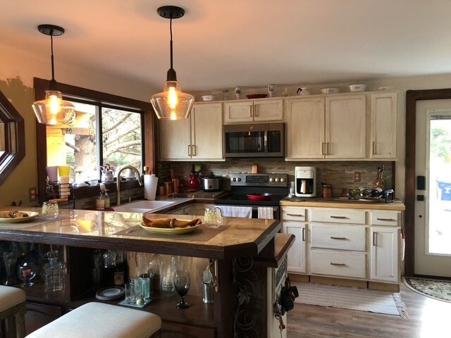 Building Photo - 6810 Canyon Ferry Rd