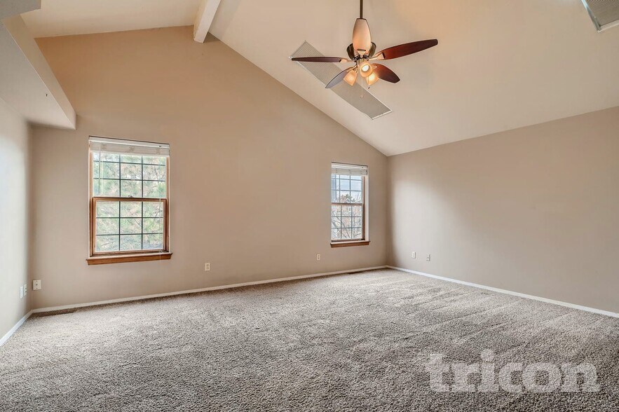 Building Photo - 5752 S Ouray Ct