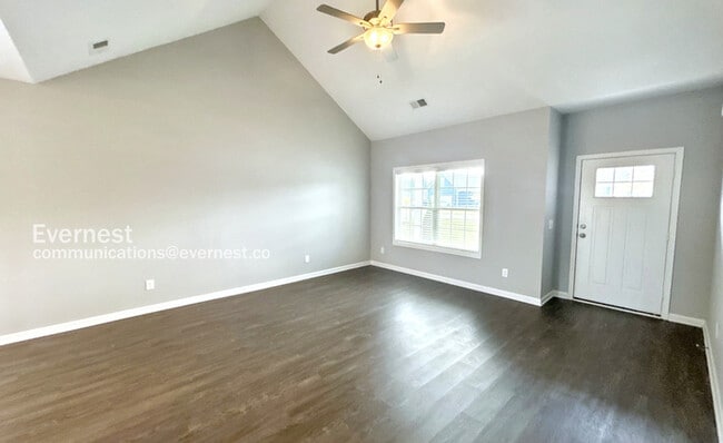 Building Photo - 1408 Pipeline Ave
