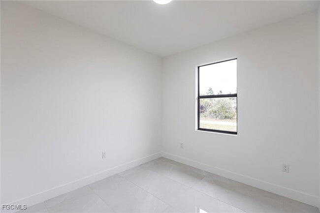 Building Photo - 1803 Leroy Ave