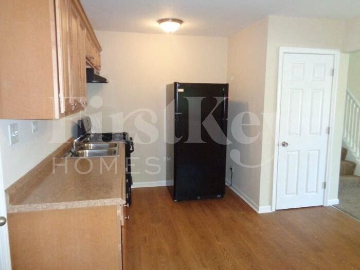Building Photo - 12865 W Highland Ave