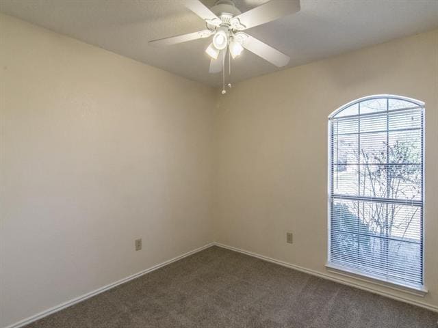 Building Photo - 1520 Mayflower Dr