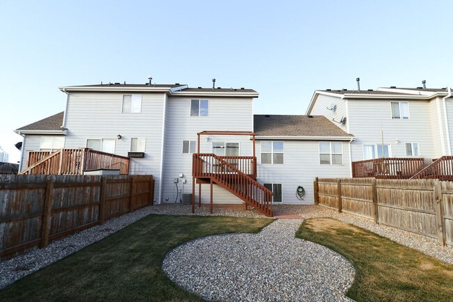 Building Photo - Beautifully Renovated Town home in Eaton.