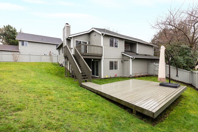 Building Photo - 4Bd/2.5Ba Kirkland Home