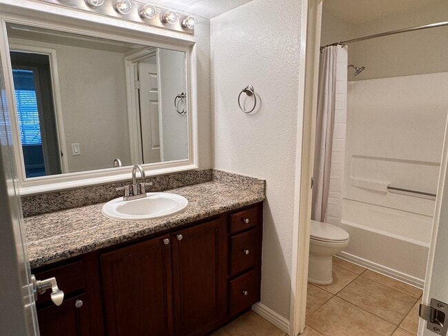 Building Photo - 43376 Cook St