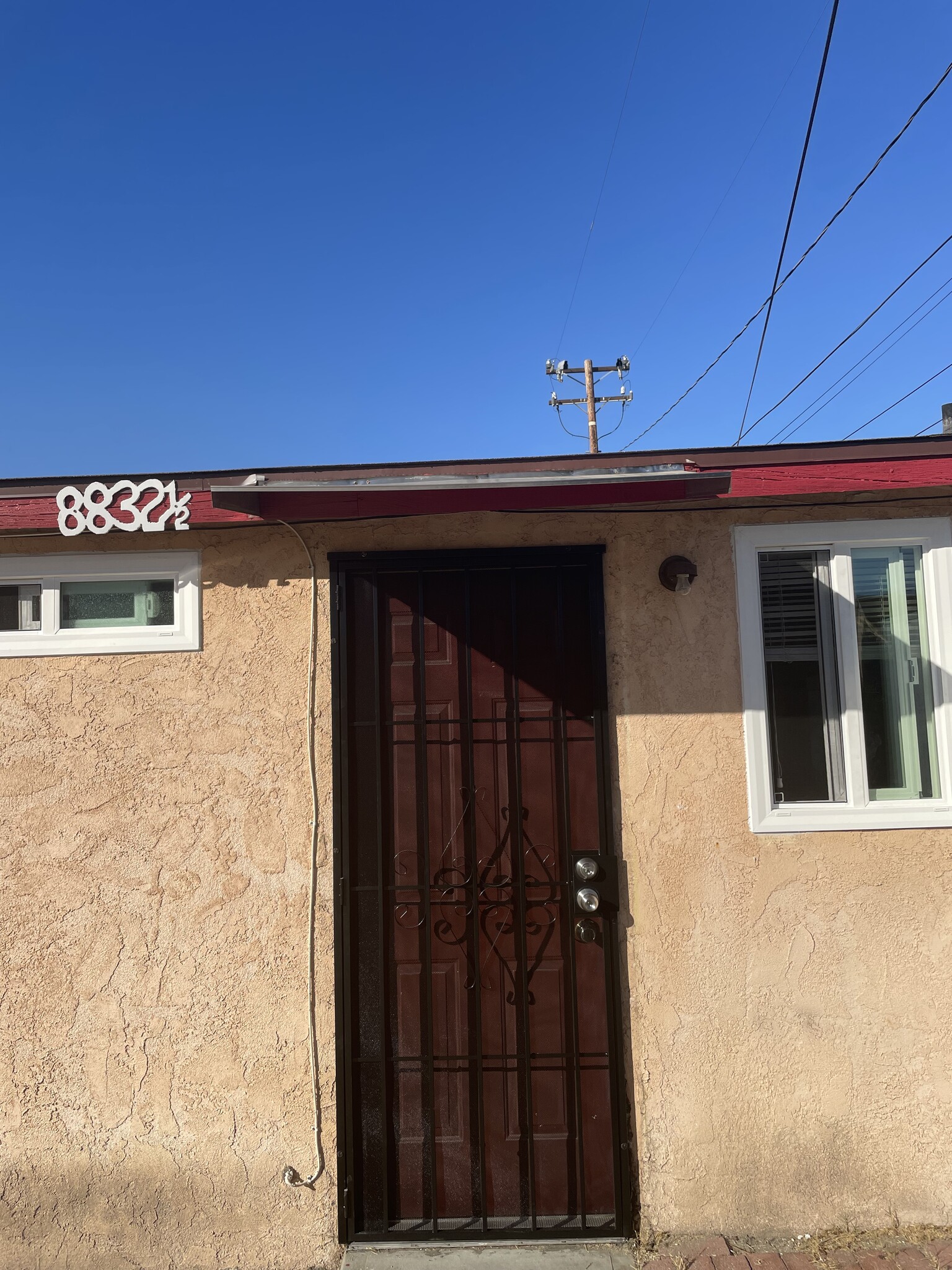 Building Photo - 8832 Mission Dr