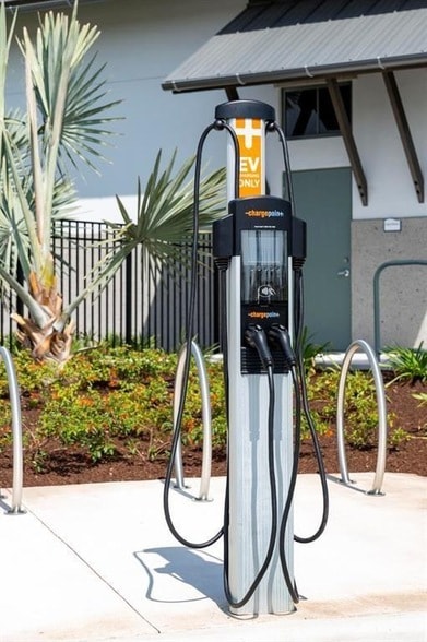 Building Photo - 5223 Liberty Ln