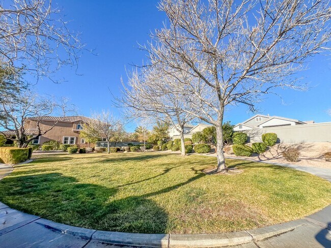 Building Photo - **$500 OFF MOVE IN BY 08/07/2026**Charming Two-Story Home In the Heart of Summerlin with Pool