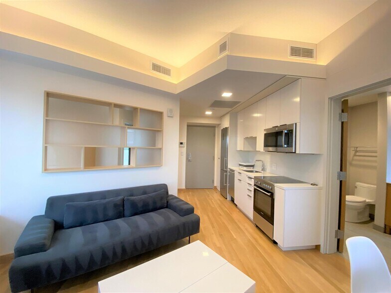 Building Photo - 115 Mt Auburn St