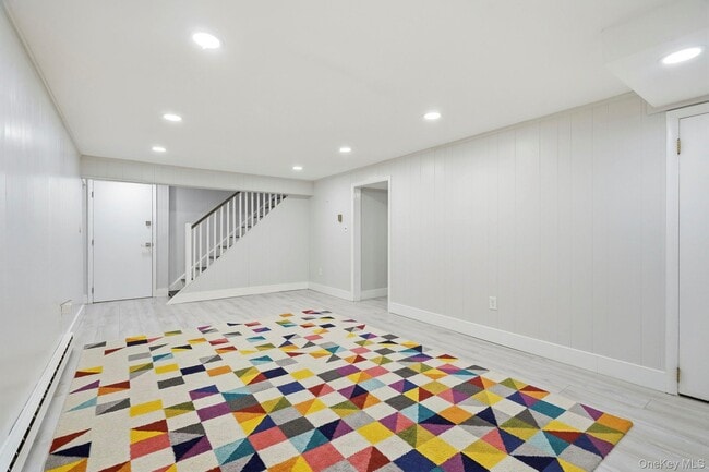 Building Photo - 7 Rural Dr