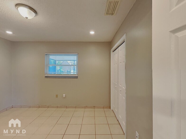 Building Photo - 13065 Pirate Ln