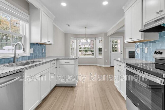 Building Photo - 974 Governors Rd