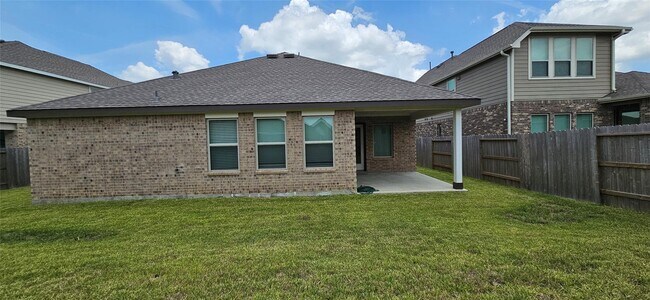 Building Photo - 9515 Meghan Heigts Dr