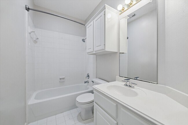 Building Photo - 12019 Costa Del Rey Ct