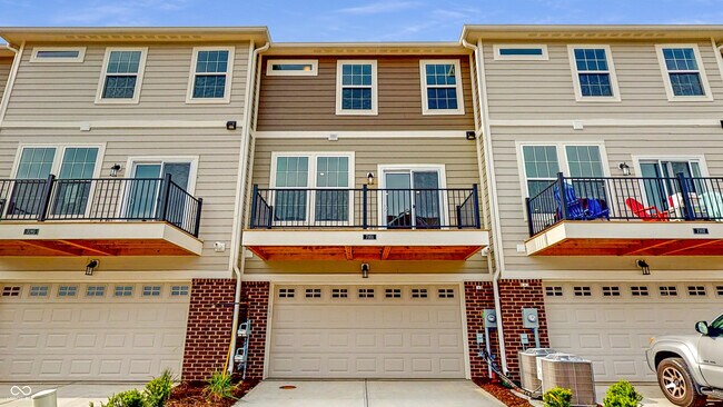 Building Photo - 7101 Equality Blvd