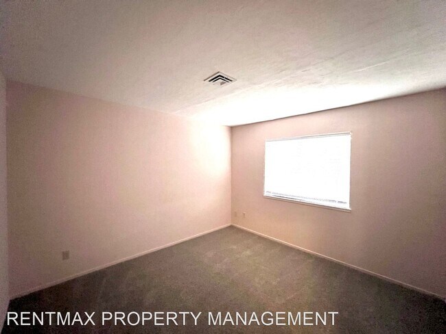 Building Photo - 3 br, 2 bath House - 1487 SUNBURST DR