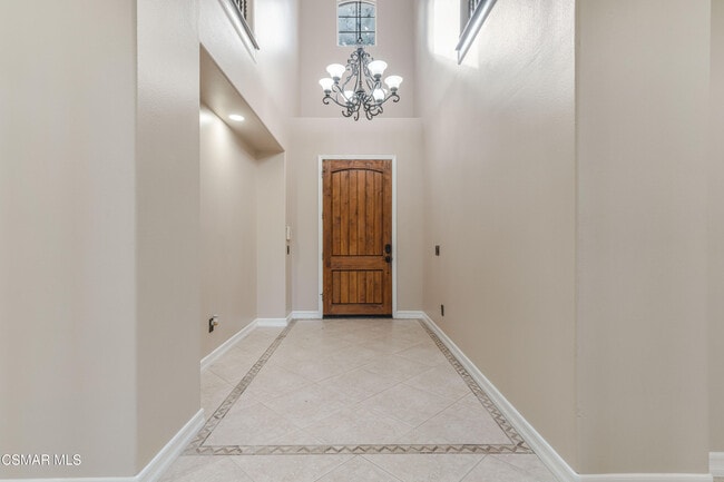 Building Photo - 504 Rustic Hills Dr