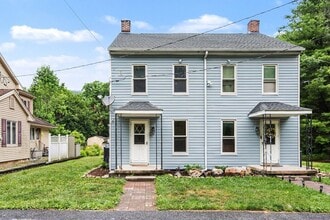 Building Photo - 215-217 Pine Grove MF