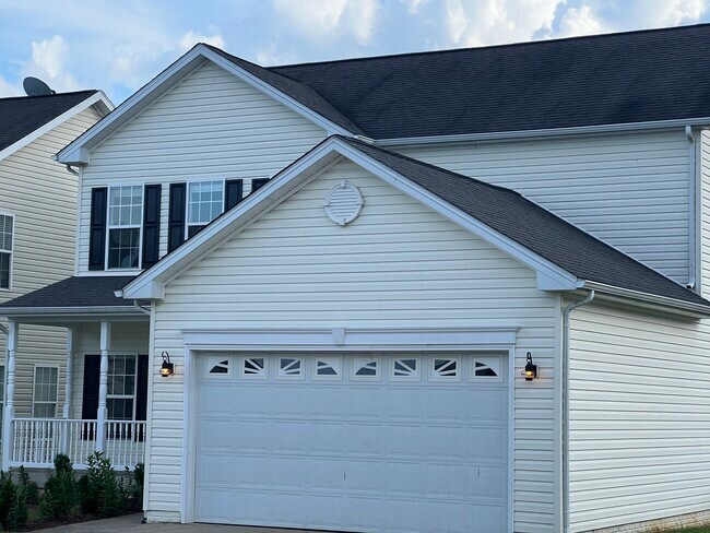 Building Photo - 43 Carlsbad Dr