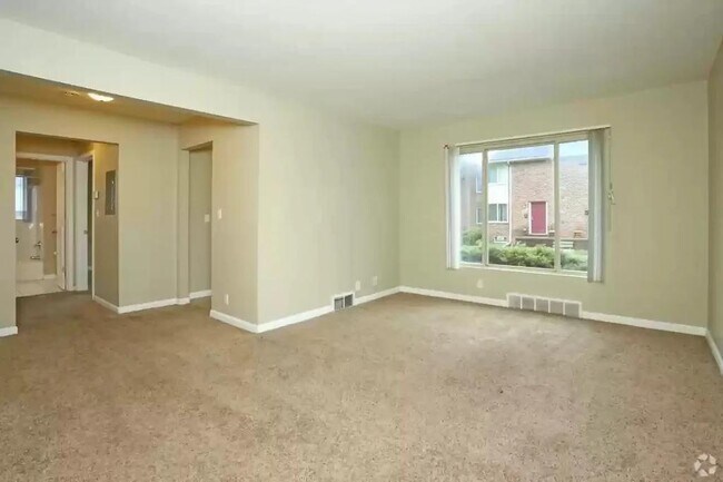Building Photo - 14249 Riverview St