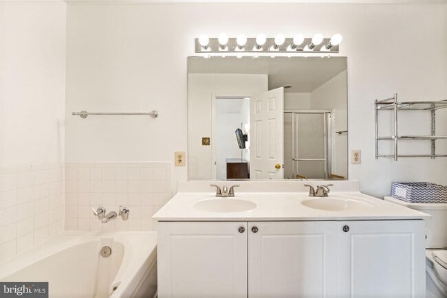 Building Photo - 21071 Mossy Glen Terrace