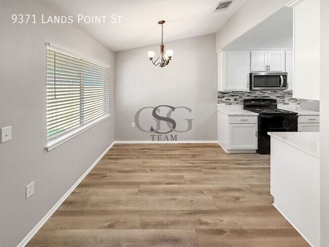 Building Photo - 9371 Lands Point St