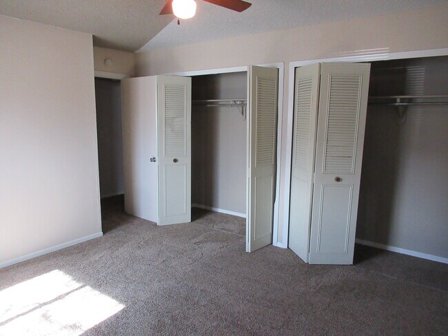 Building Photo - 980 Holli Springs Ln