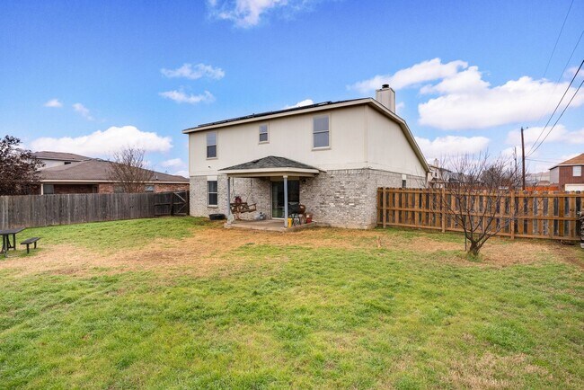 Building Photo - 2500 Waterfall Dr