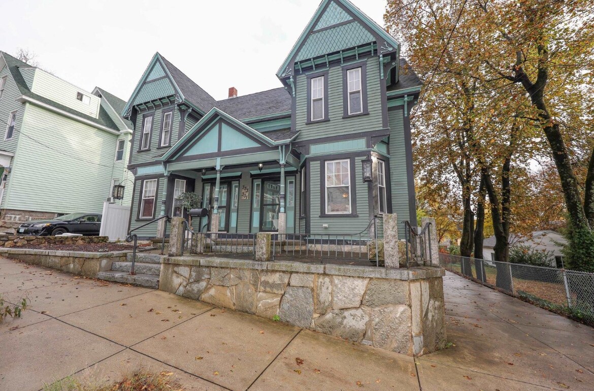 Building Photo - 331 E High St