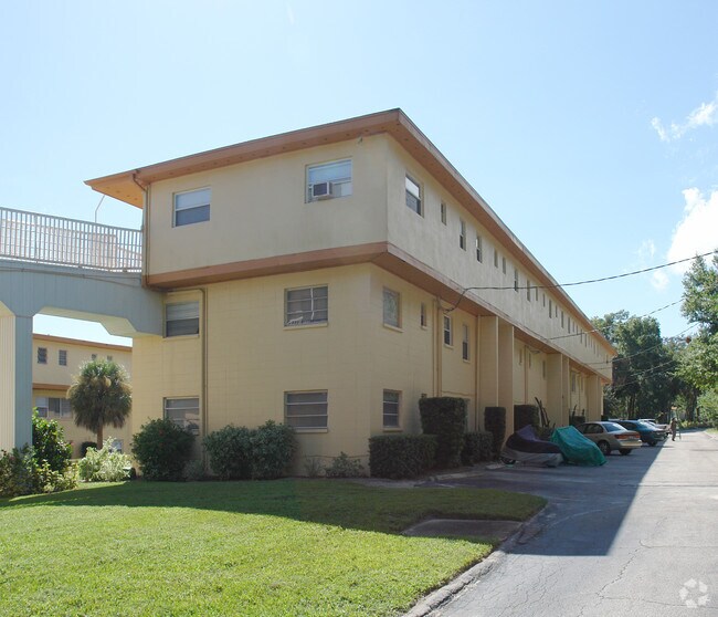 Riverside Village Apartments 650 Dixon Blvd Cocoa FL 32922