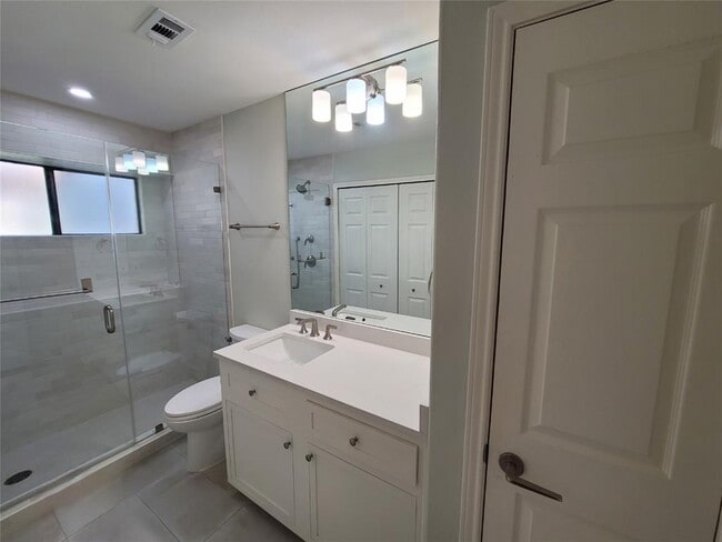 Building Photo - 4306 Bonnell Vista Cove