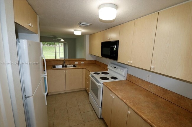 Building Photo - 3474 Cypress Trail