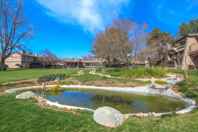 Building Photo - Remodeled Redding Condo!