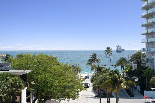 Building Photo - 720 Orton Ave