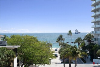 Building Photo - 720 Orton Ave