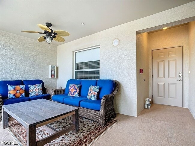 Building Photo - 10401 McArthur Palms Ln