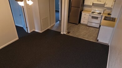 Building Photo - 528 Gadsden Rd NW