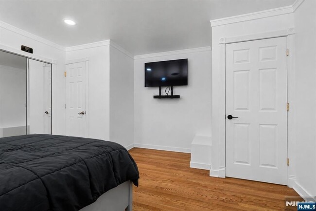 Building Photo - 26 Dapp Ct