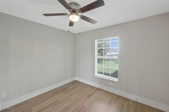 Building Photo - 2806 22nd St W