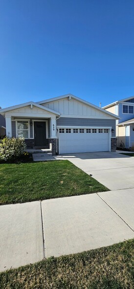Building Photo - 629 W Life Dr