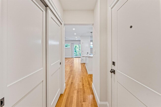 Building Photo - 48-50 Water st - Unit 3