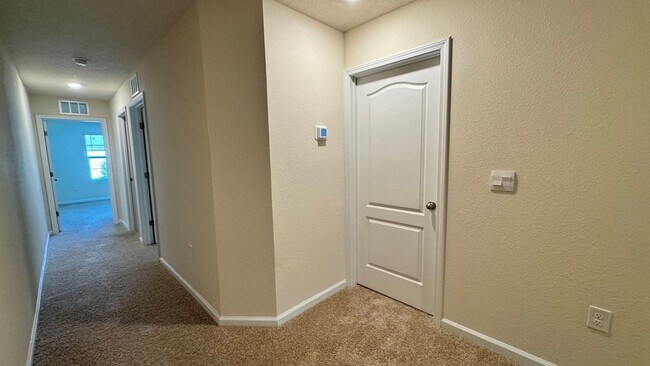 Building Photo - St. Johns County Townhome || Screened in Lanai || Resort Style Amenities