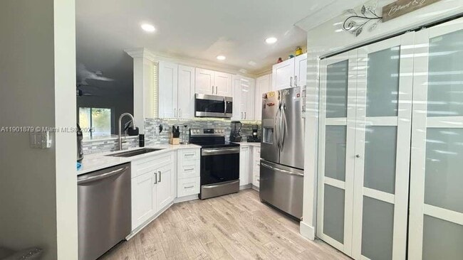 Building Photo - 1407 SW 48th Terrace