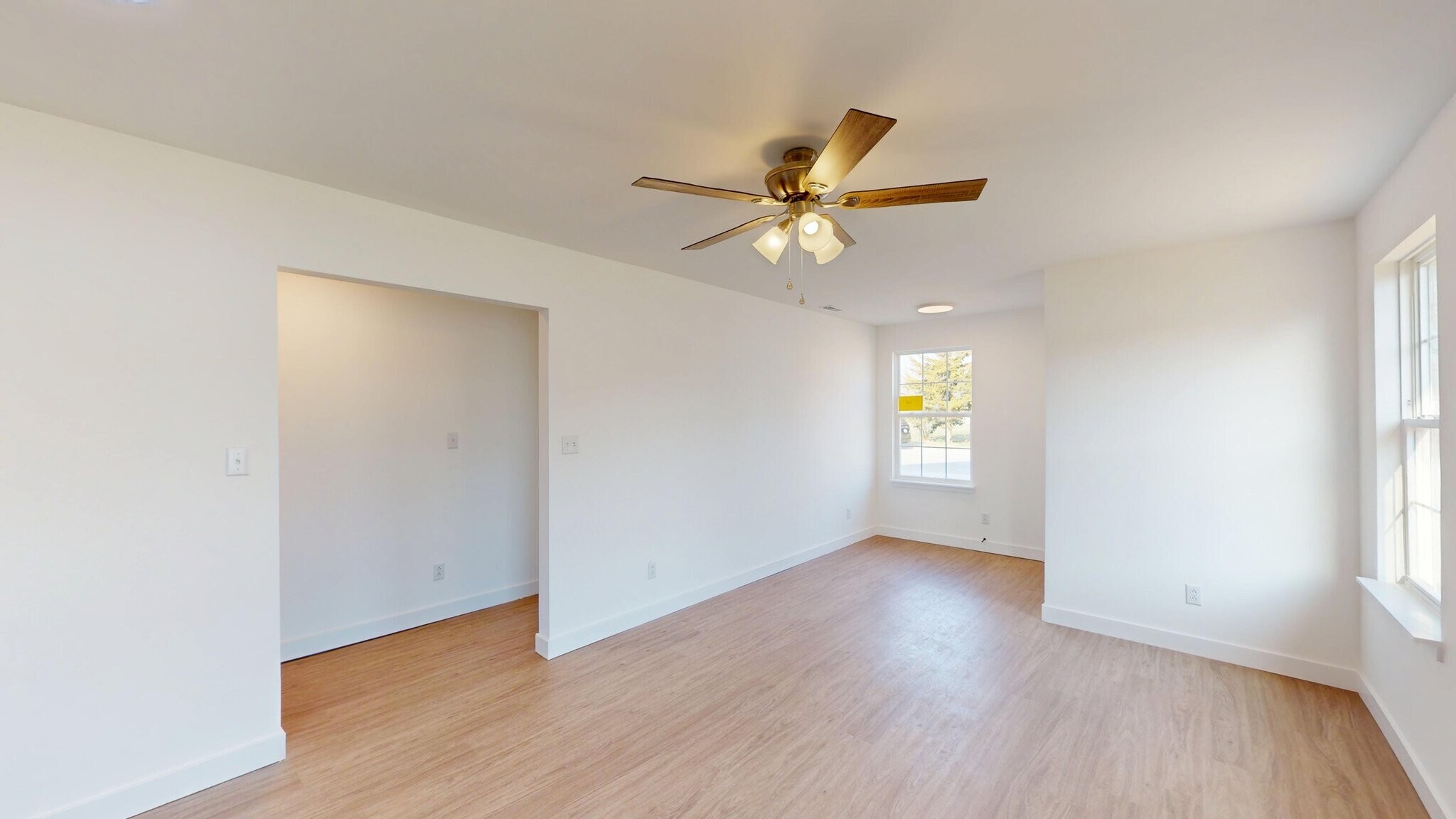 Building Photo - 836 Maple St