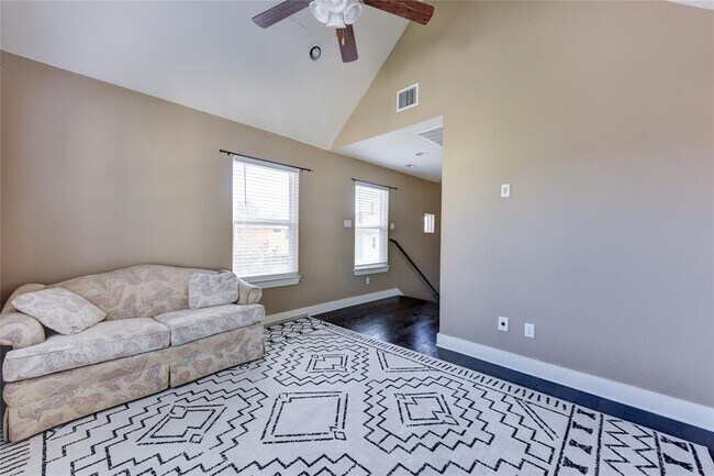 Building Photo - 12212 Tawny Farms Rd