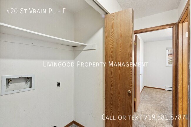 Building Photo - 420 St Vrain Pl