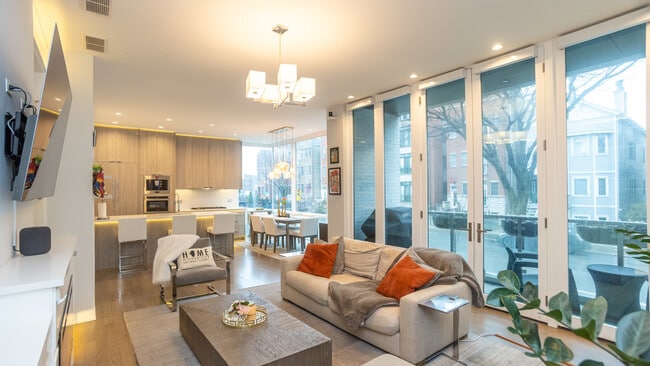 Building Photo - 1947 W Diversey Pkwy